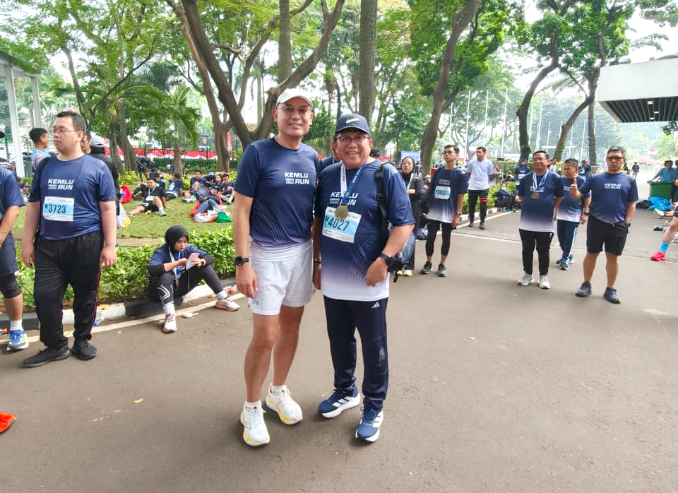 Mengikuti acara Kemlu Run, bersama Menteri dan Wakil Menteri Luar Negeri